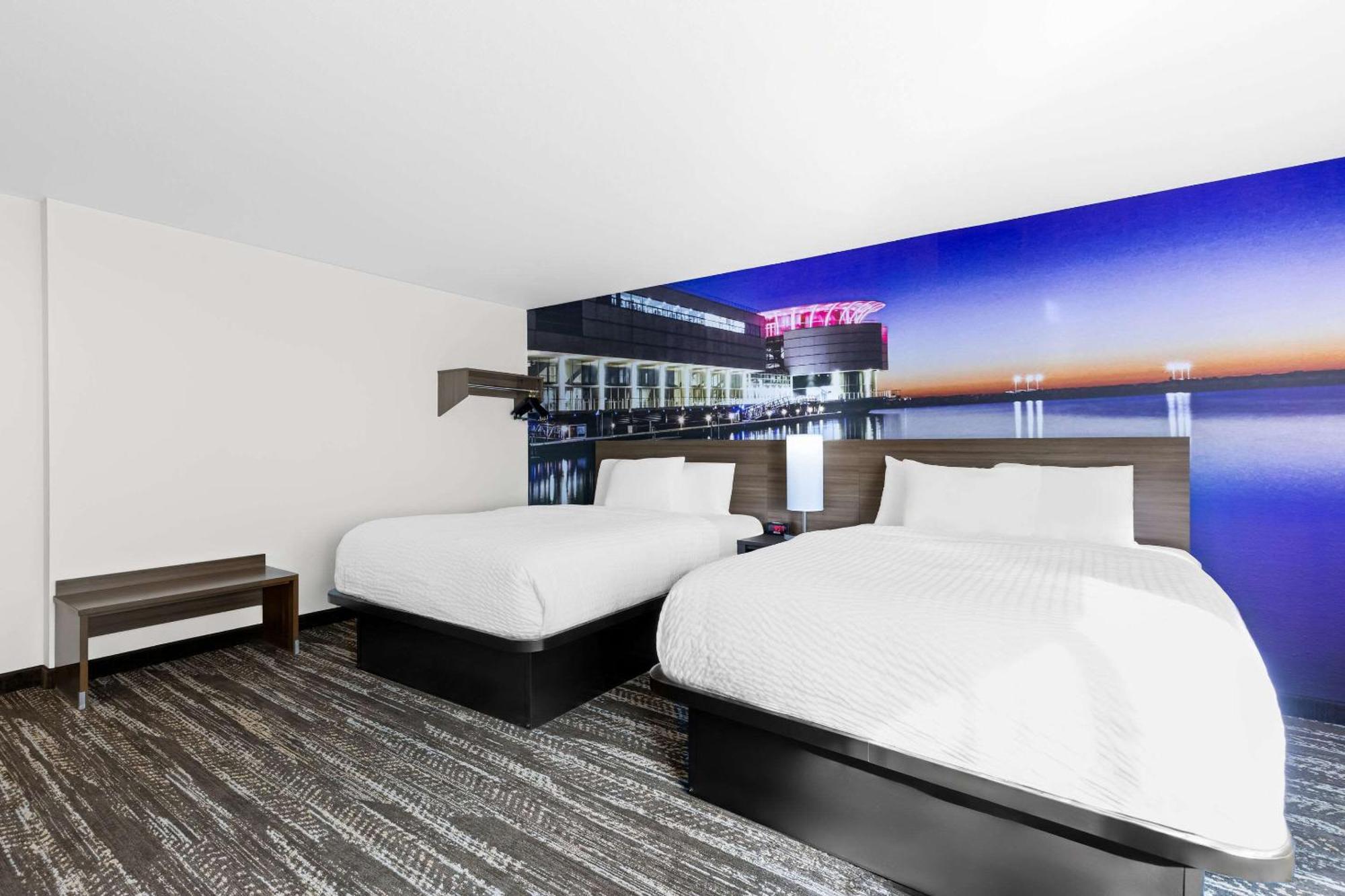 Hotel Clarion Pointe Milwaukee Esterno foto